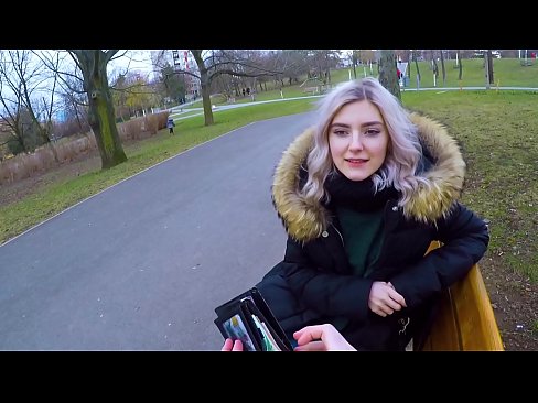 ❤️ Swallows một người lạ nóng cum vì tiền - thổi kèn trong công viên bởi Eva Elfie Video sex ở% vi.cassino-vulkan646.ru%